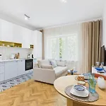 Superapart Saska 76 - With Workspace דירה ורשה
